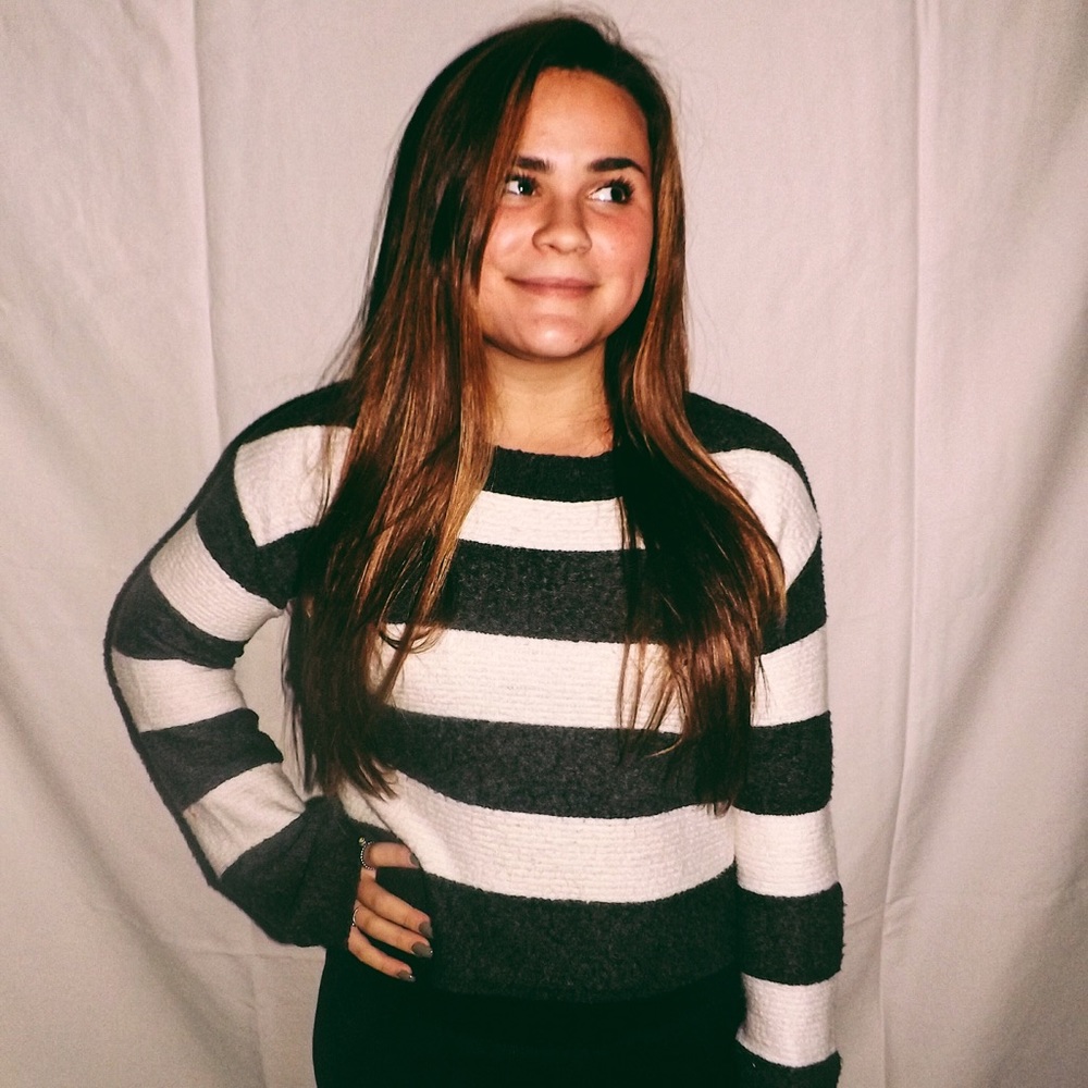 Navy & White Striped Cropped Sweater ⭐️